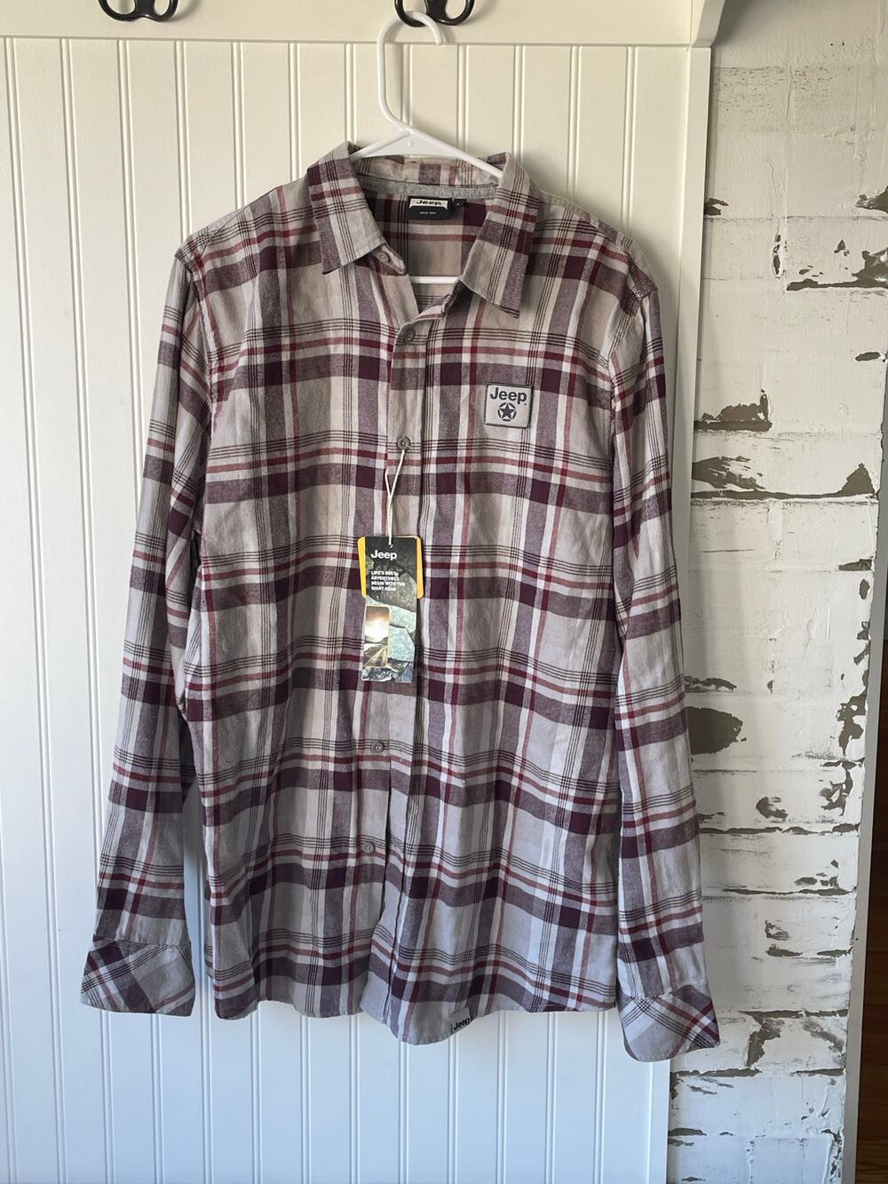 Men's Jeep Brand plaid button down shirt size Large NWT